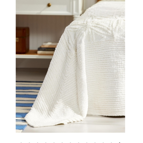 BNWT - Marion Bedspread - K/KC - White - Picture 2 of 5